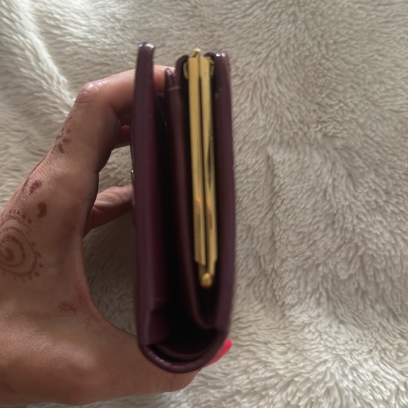 Louis Vuitton Bronze wallet with kiss-lock coin compartment! 💝 no call-outs! - Picture 2 of 6